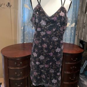 NWT Xhilaration floral pattern sequin dress fully lined size M!